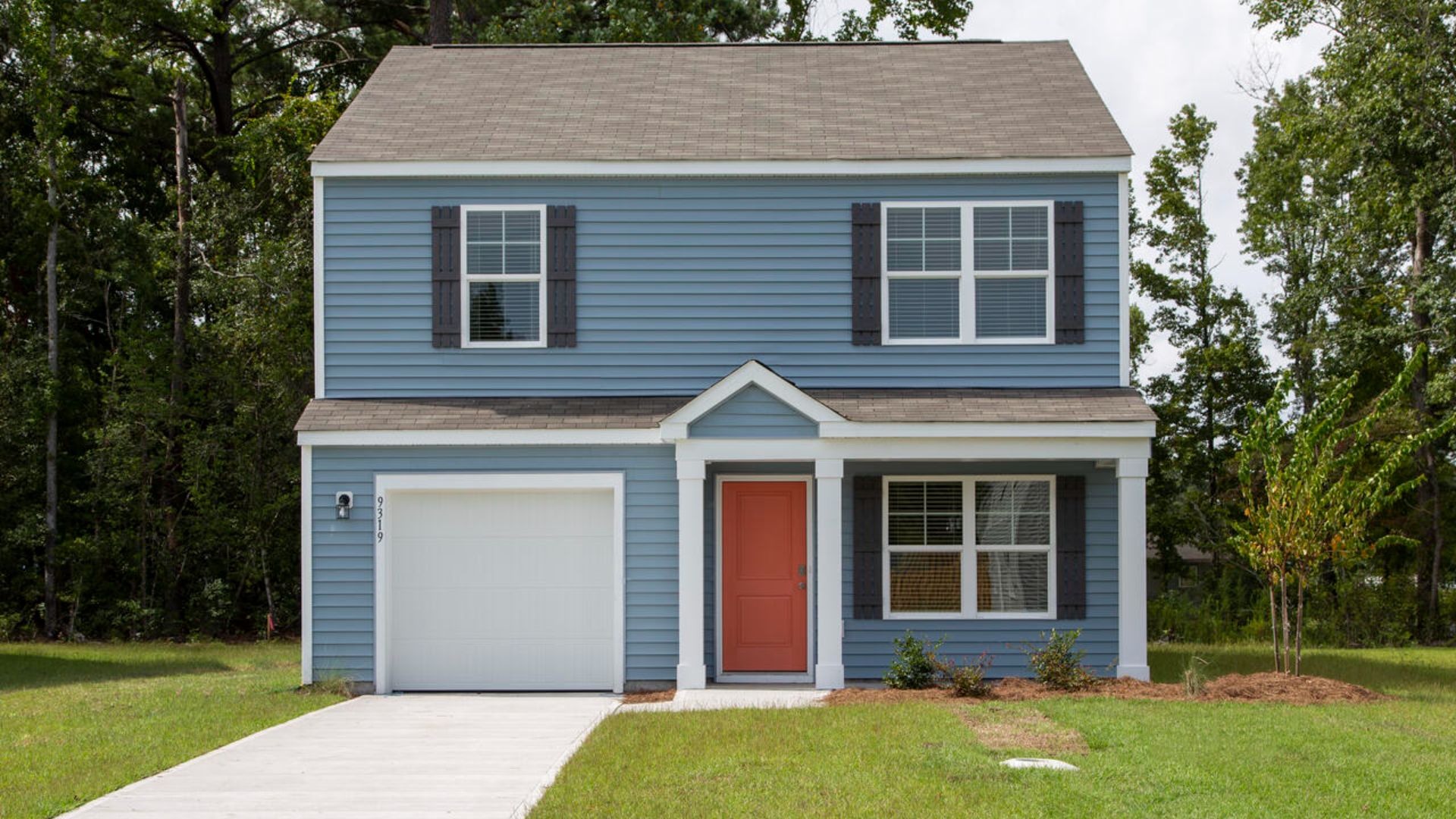 New Homes in Bolivia NC. Eagle Creel.The Brandon offers an open floorplan where the great room leads into the dining room. The adjoining kitchen has a breakfast bar and pantry. Primary Suite with Deluxe Bath. Walk in closet off Primary Bath.