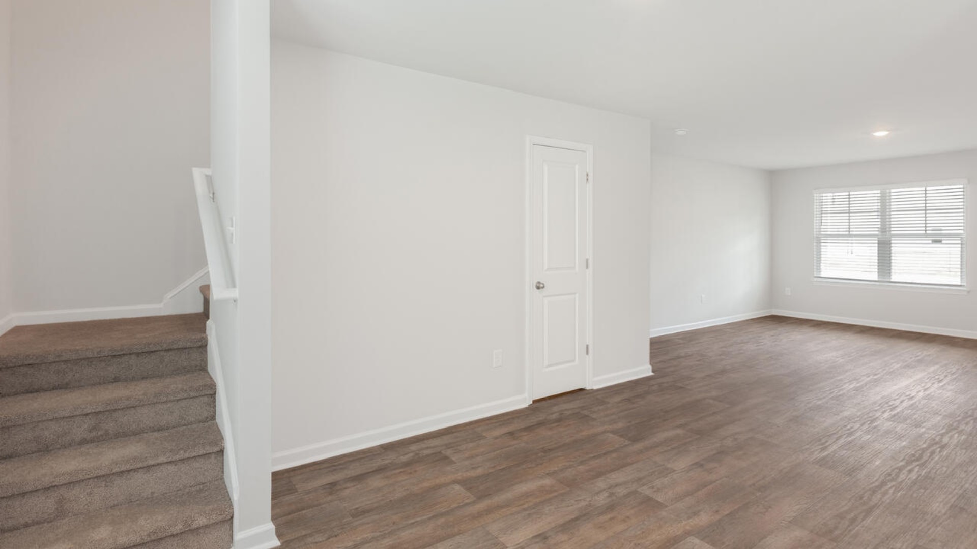 The Brandon offers an open floorplan where the great room leads into the dining room. The adjoining kitchen has a breakfast bar and pantry. Primary Suite with Deluxe Bath. Walk in closet off Primary Bath.