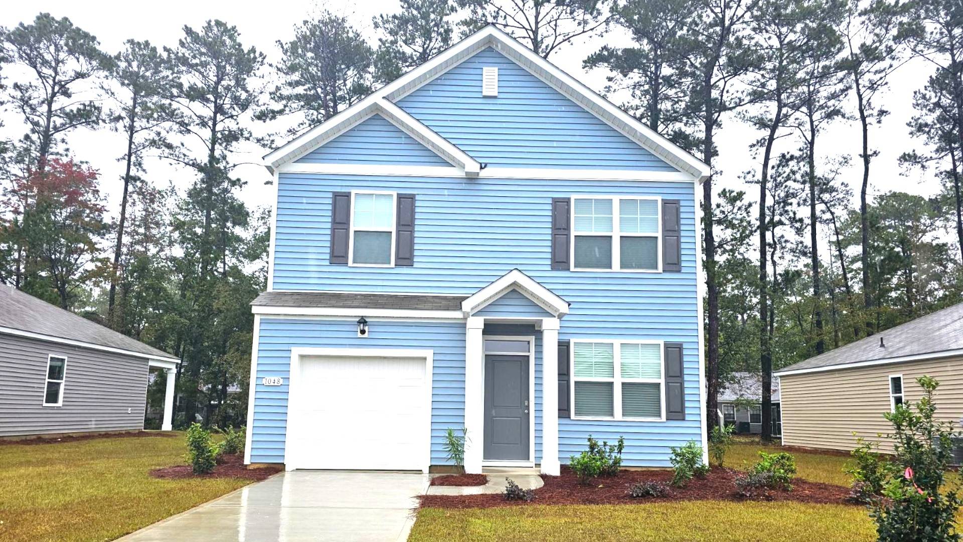 The Brandon offers an open floorplan where the great room leads into the dining room. The adjoining kitchen has a breakfast bar and pantry. Primary Suite with Deluxe Bath. Walk in closet off Primary Bath.