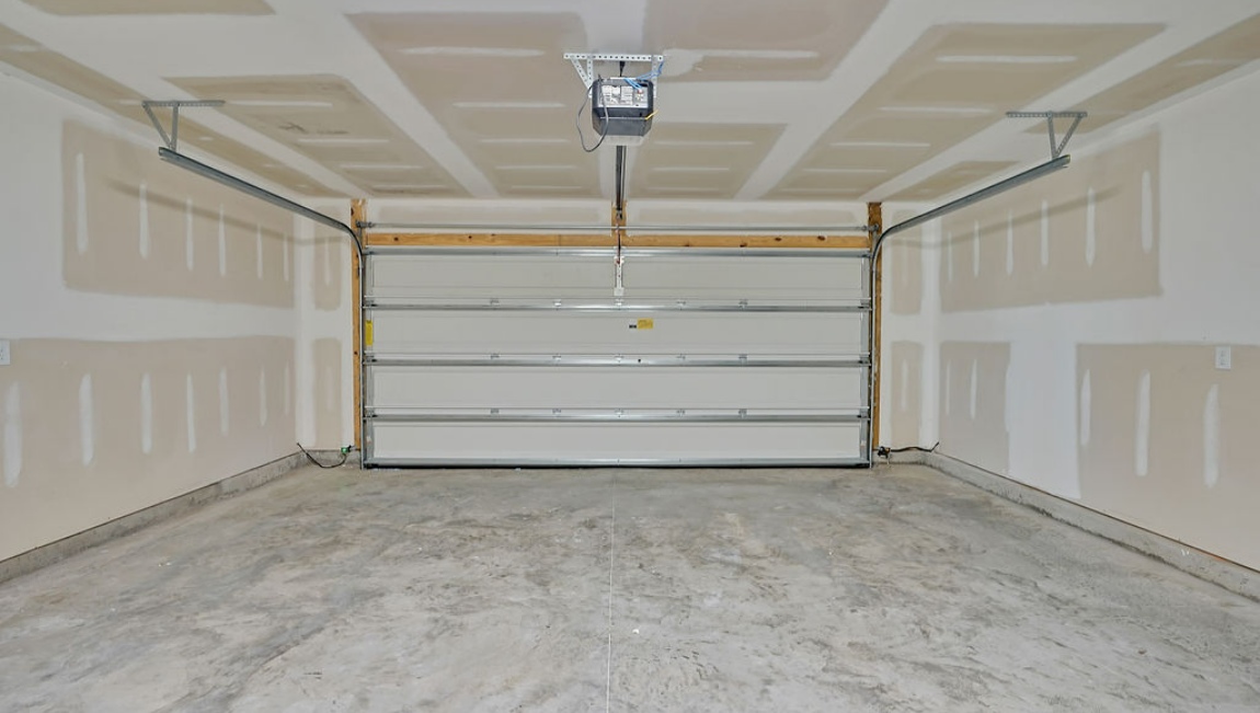 New Homes in Bolivia NC. Eagle Creek. The Hayden Floorplan offers 2,511 square feet with 5 bedrooms, 3 full bathrooms, and a 2-car garage. The upstairs has an additional living space, a laundry room, and a Primary Bedroom. Downstairs, a flex room can be used as an office or sitting area, while the open-concept kitchen features granite countertops and stainless steel appliances. The kitchen seamlessly connects to the dining and living areas, creating a great space for entertainment.