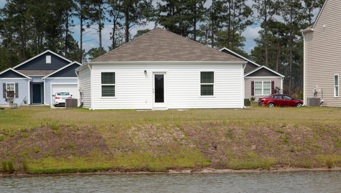 Available Home in Mallory Creek Magnolia Winnabow, NC D.R. Horton