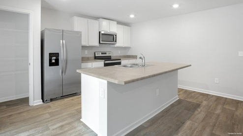 𝗢𝗣𝗘𝗡 𝗖𝗢𝗡𝗖𝗘𝗣𝗧 home. Stainless steel appliances