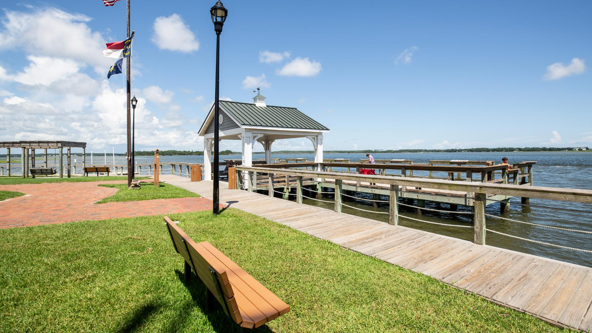 Onslow County has so much to offer those who wish to visit! Jacksonville is rich in history, America’s Armed Forces, beautiful coastlines and so much more! Jacksonville is the ideal place to bring yourself and your family to view our memorials, beaches, waterfront parks, new residential facilities, mall, shopping centers and fine dining.
