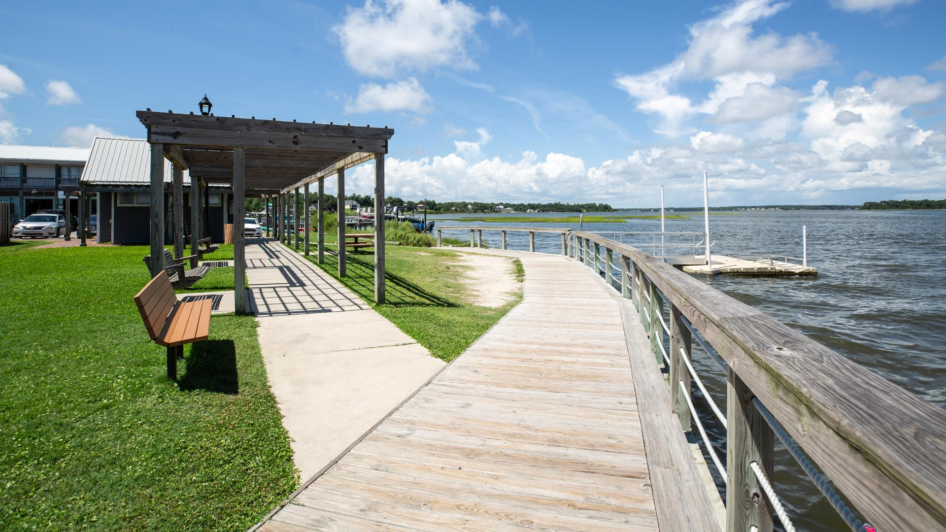 Onslow County has so much to offer those who wish to visit! Jacksonville is rich in history, America’s Armed Forces, beautiful coastlines and so much more! Jacksonville is the ideal place to bring yourself and your family to view our memorials, beaches, waterfront parks, new residential facilities, mall, shopping centers and fine dining.