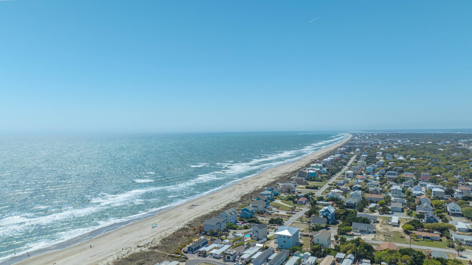 Onslow County has so much to offer those who wish to visit! Jacksonville is rich in history, America’s Armed Forces, beautiful coastlines and so much more! Jacksonville is the ideal place to bring yourself and your family to view our memorials, beaches, waterfront parks, new residential facilities, mall, shopping centers and fine dining.