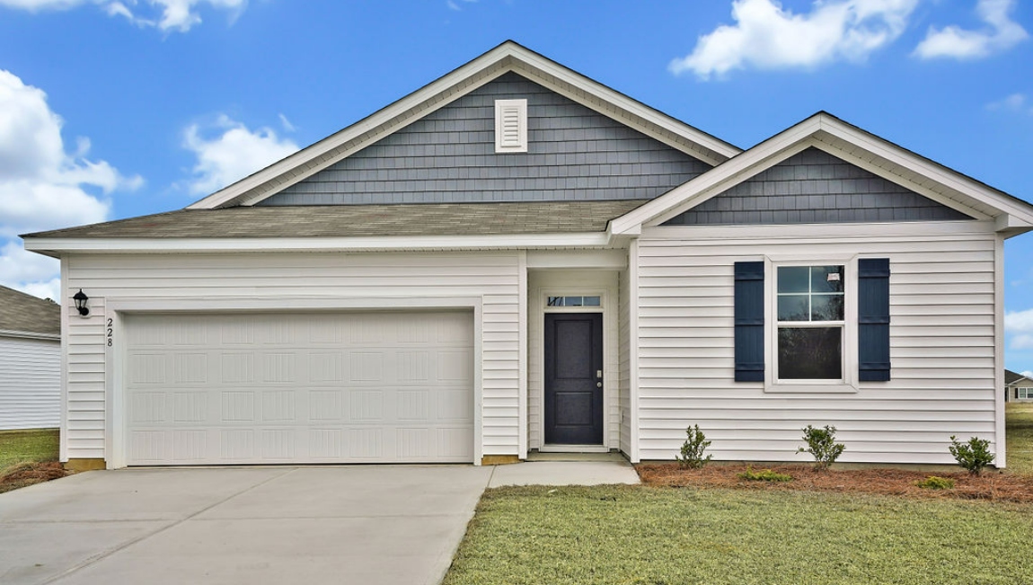 Inside this 3 bedroom, 2 bathroom home, you’ll find 1,475 square feet of comfortable living.