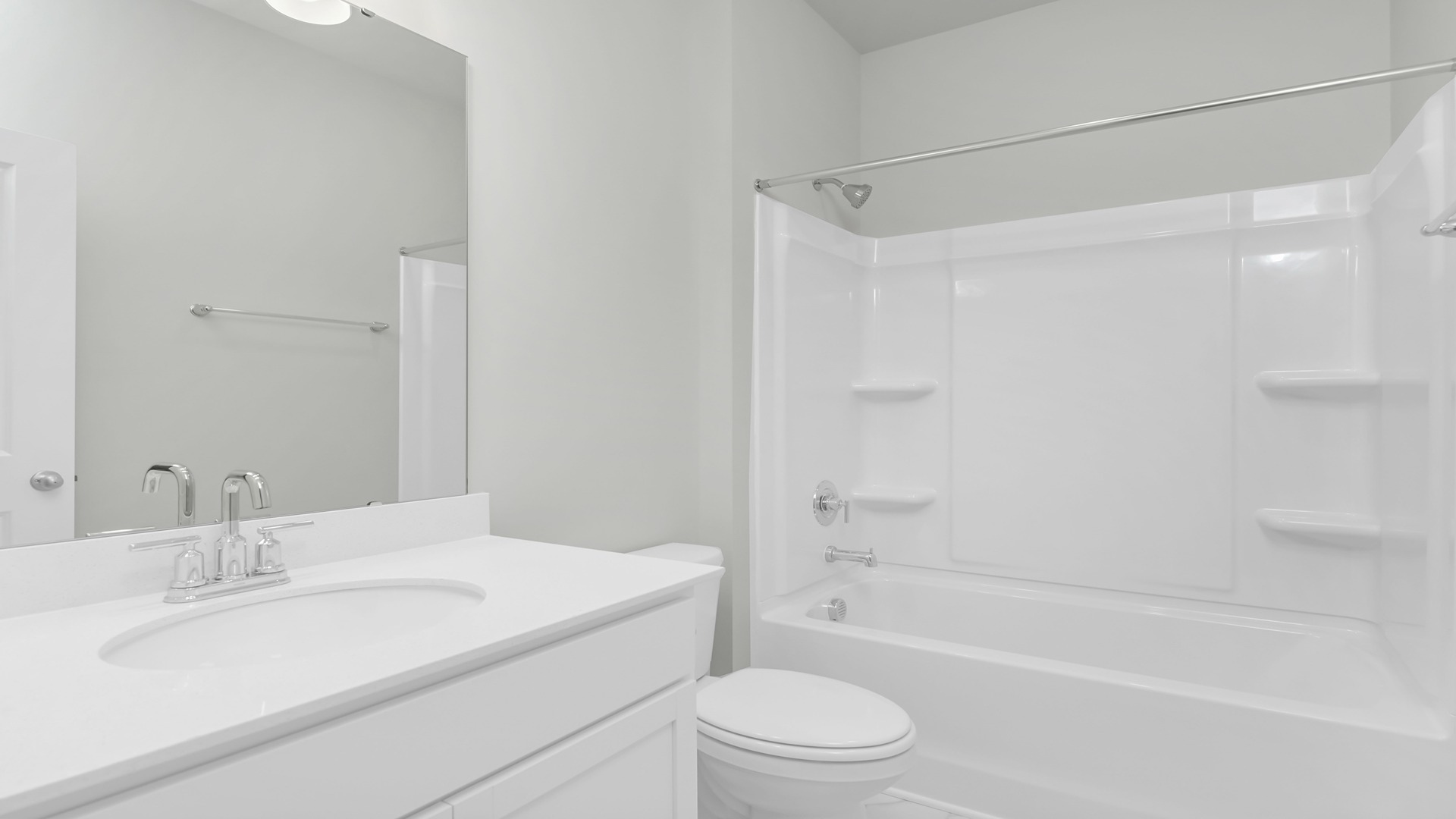 Bathroom 2 with shower tub combo