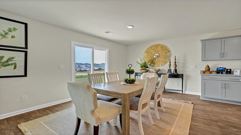 Aisle Dining Room (Model Home)