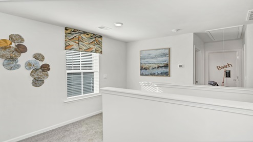 Upstairs loft/foyer.