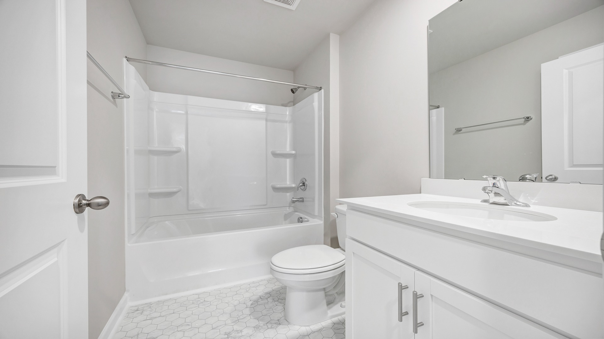 Bathroom 2 with shower tub combo