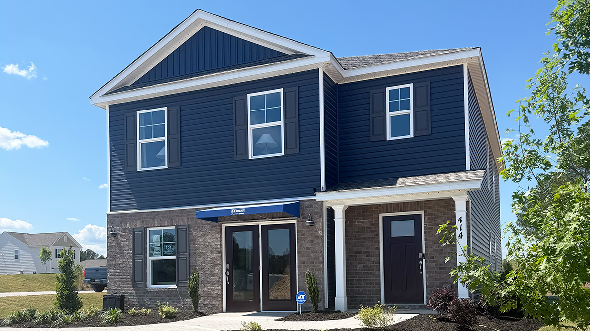 Robie floorplan with a model home front