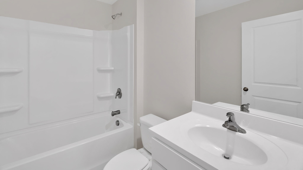 Bathroom 2 with a shower/tub combo