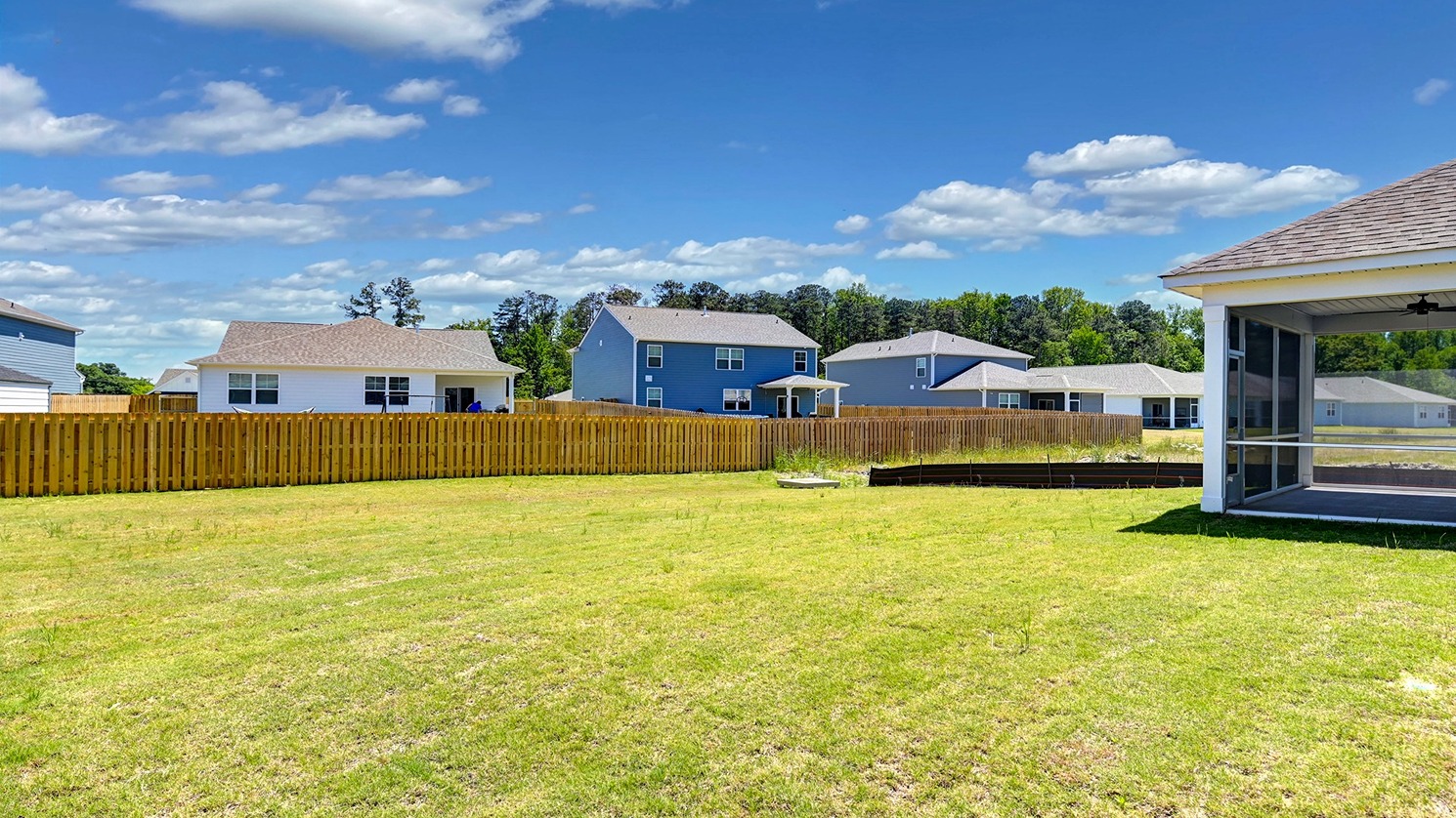 Large backyard with privacy from neighboring fences