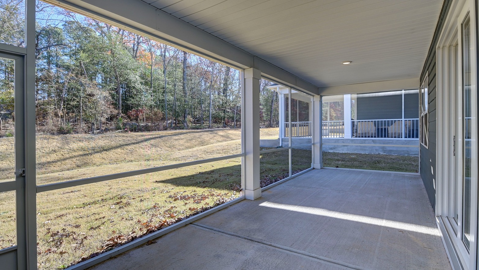 Option to screen-in the back patio