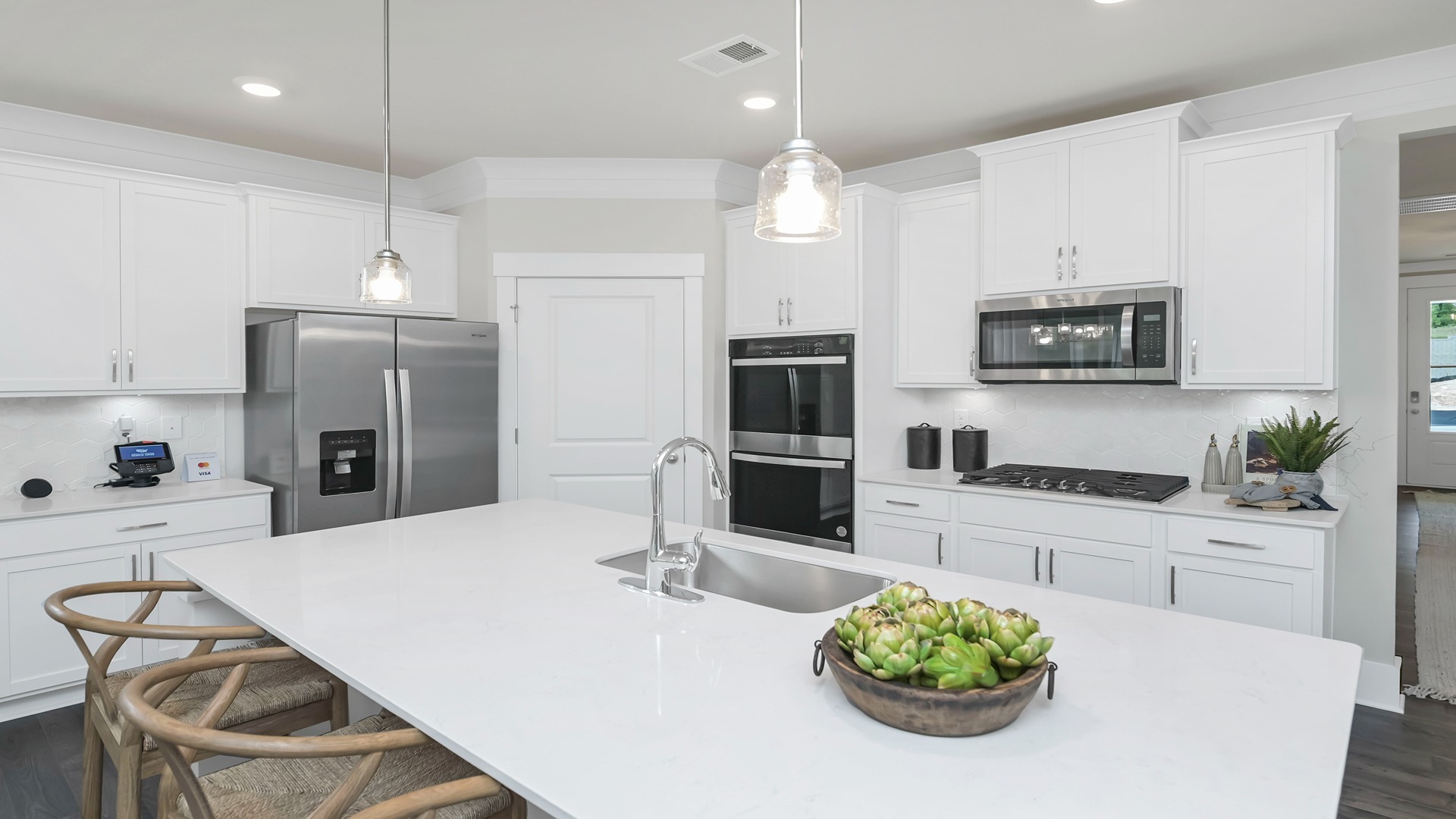 Lots of counter and cabinet space in the kitchen