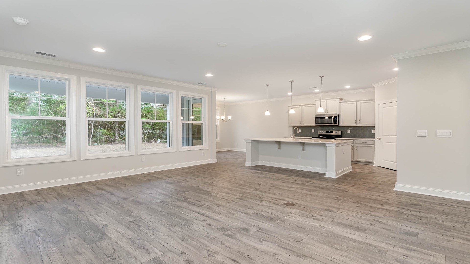 Front foyer opens up into the spacious kitchen and living areas
