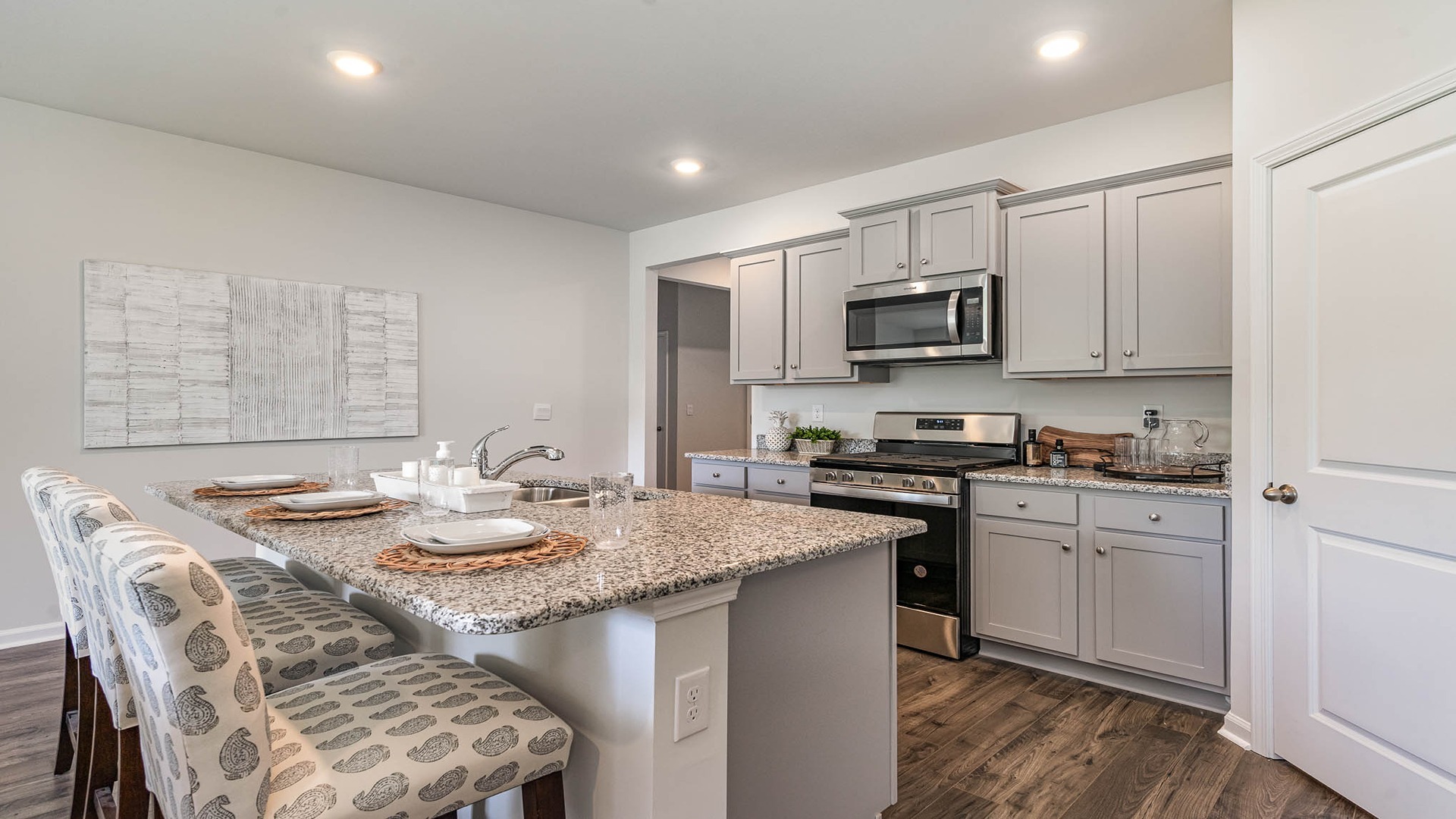 Space for barstools at island