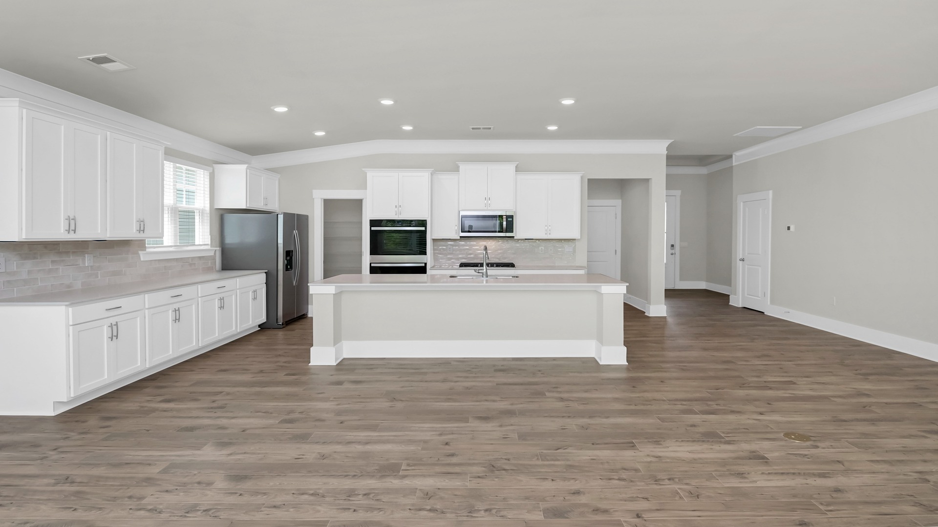 Ample cabinet space in the kitchen