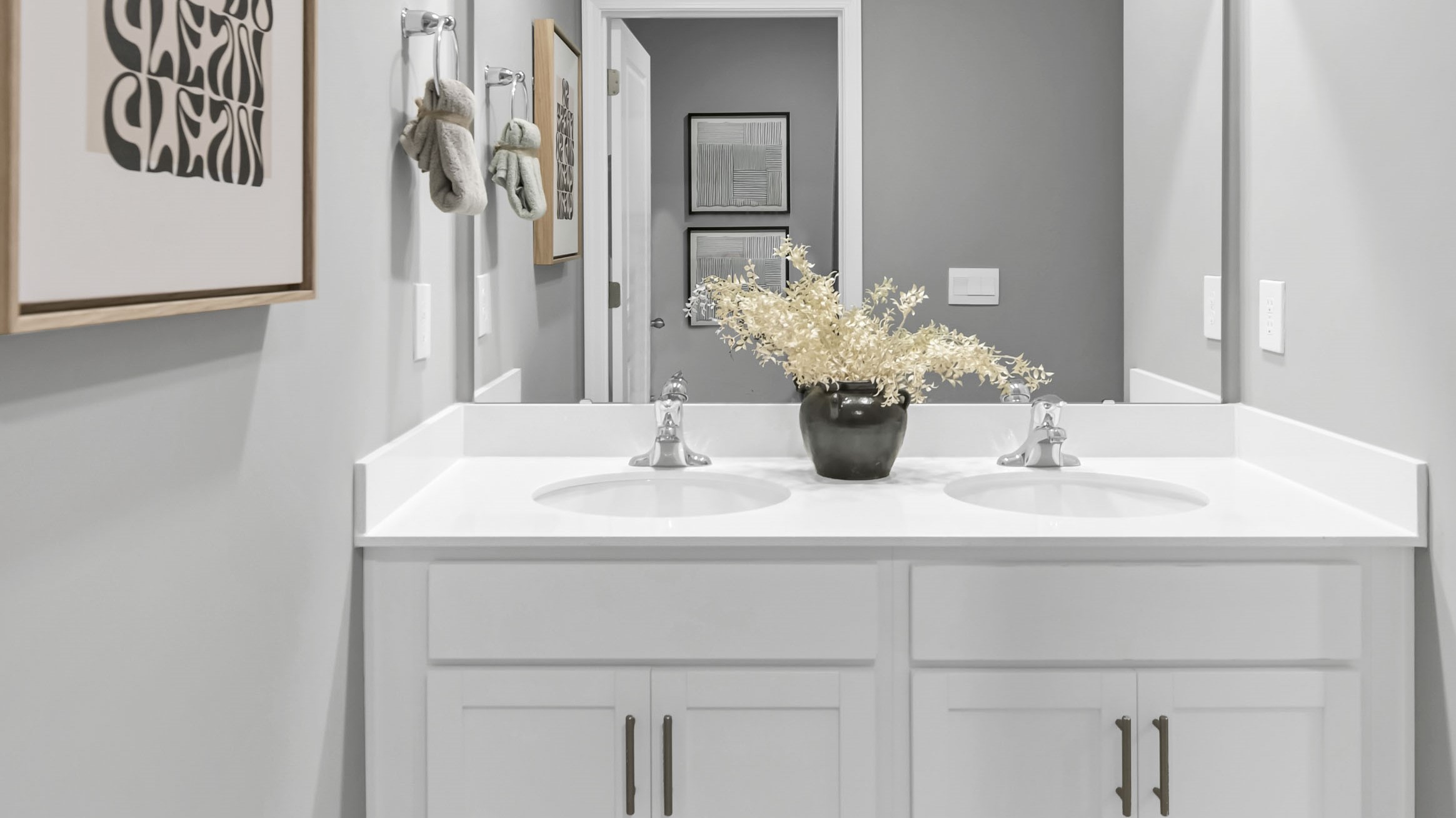 Bathroom 3 with double vanity