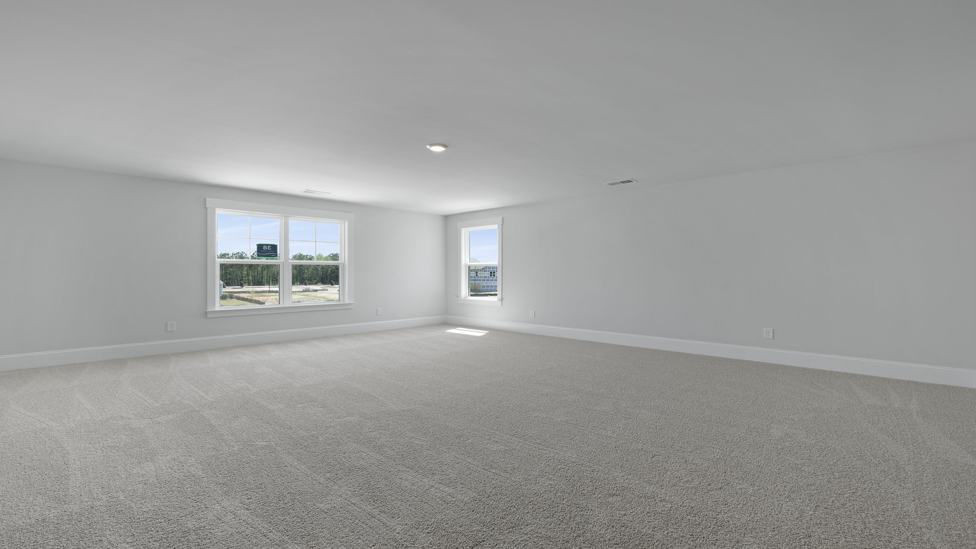 Very large functional loft space upstairs