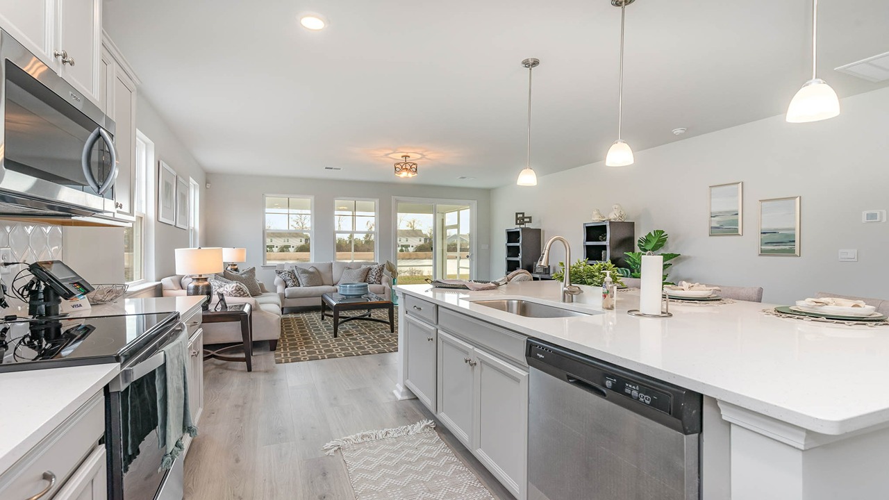 Tile backsplash in the kitchen