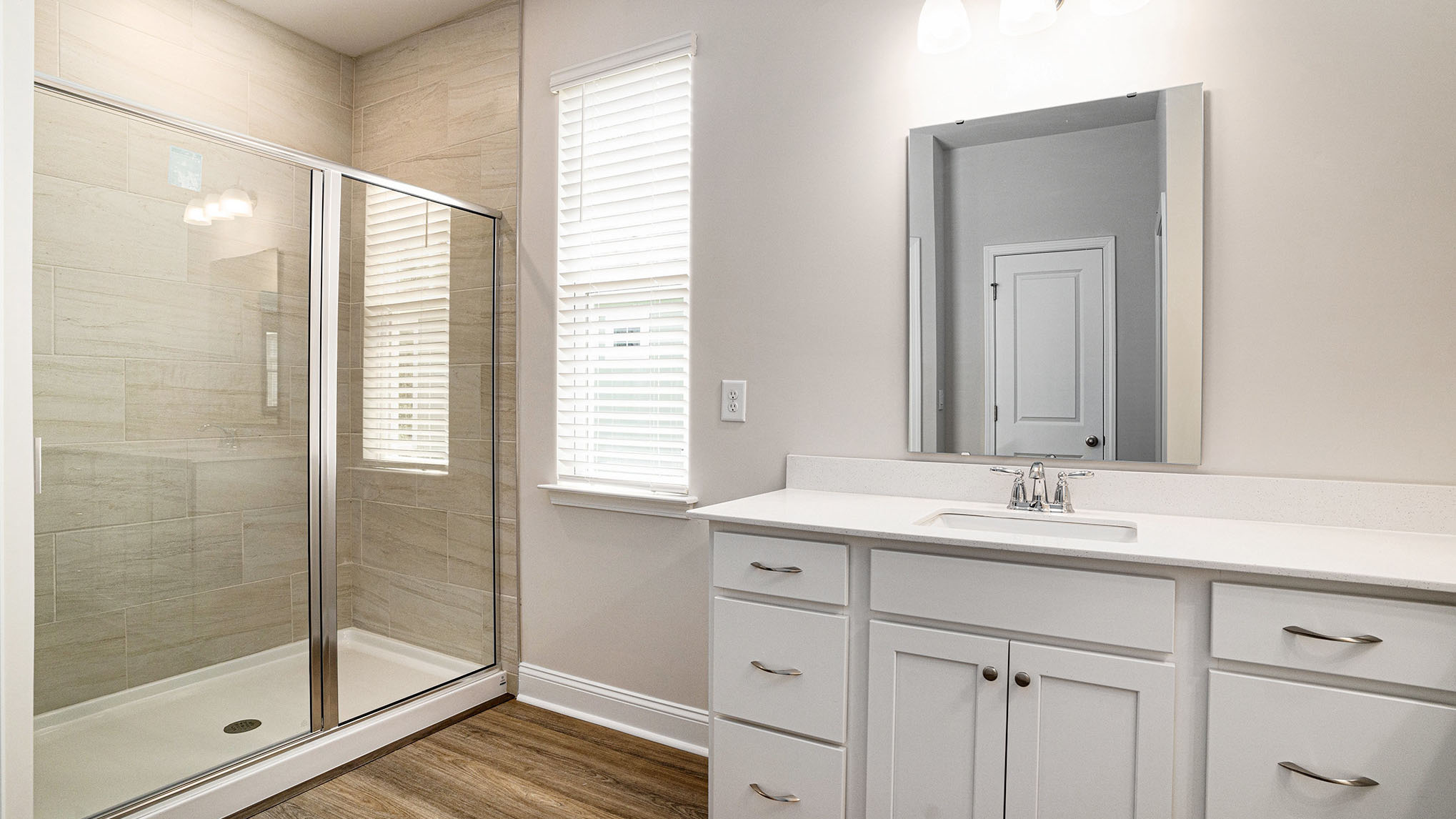 Standup primary shower