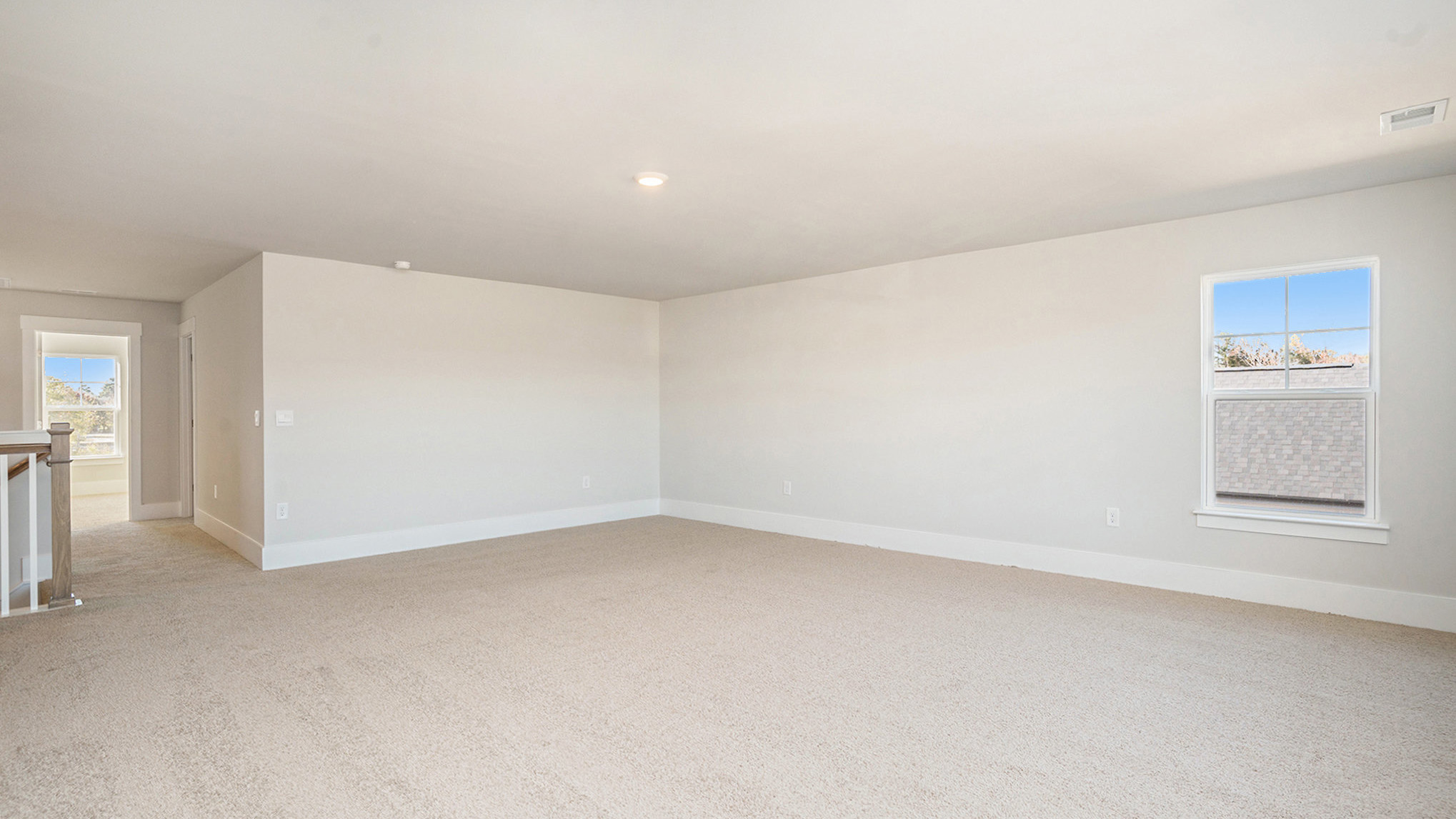 Upstairs loft space could be used as secondary living area