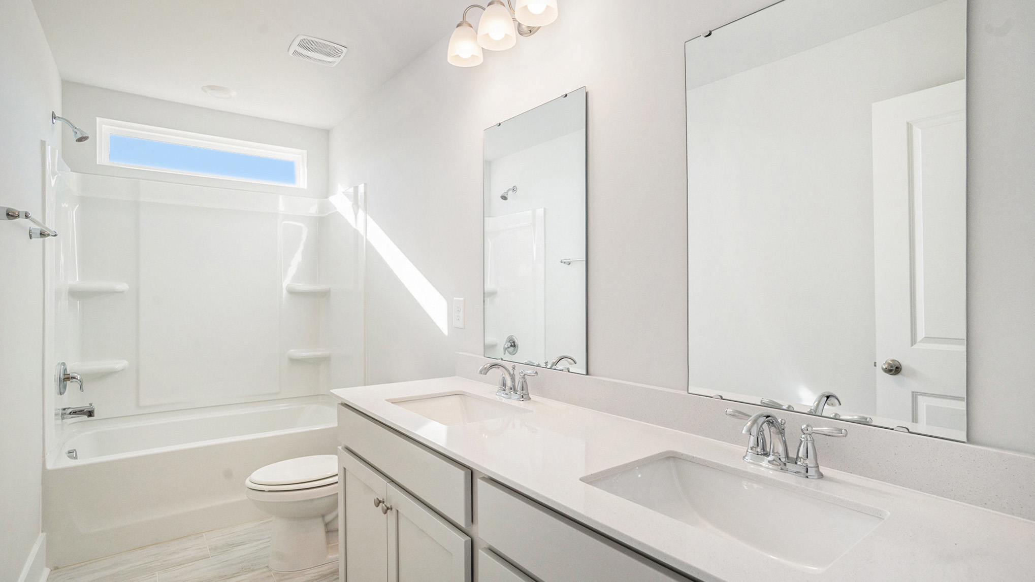 Bathroom 3 with double vanity