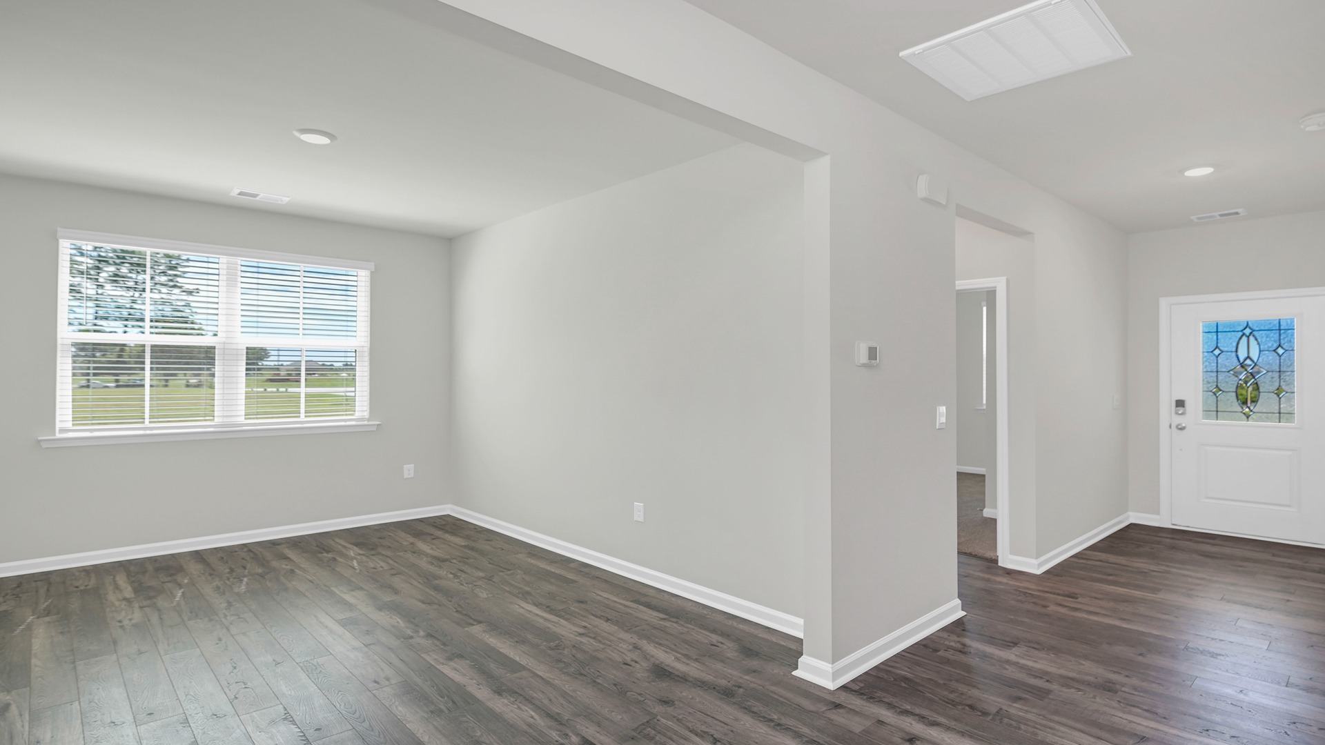 Flex space off the front foyer