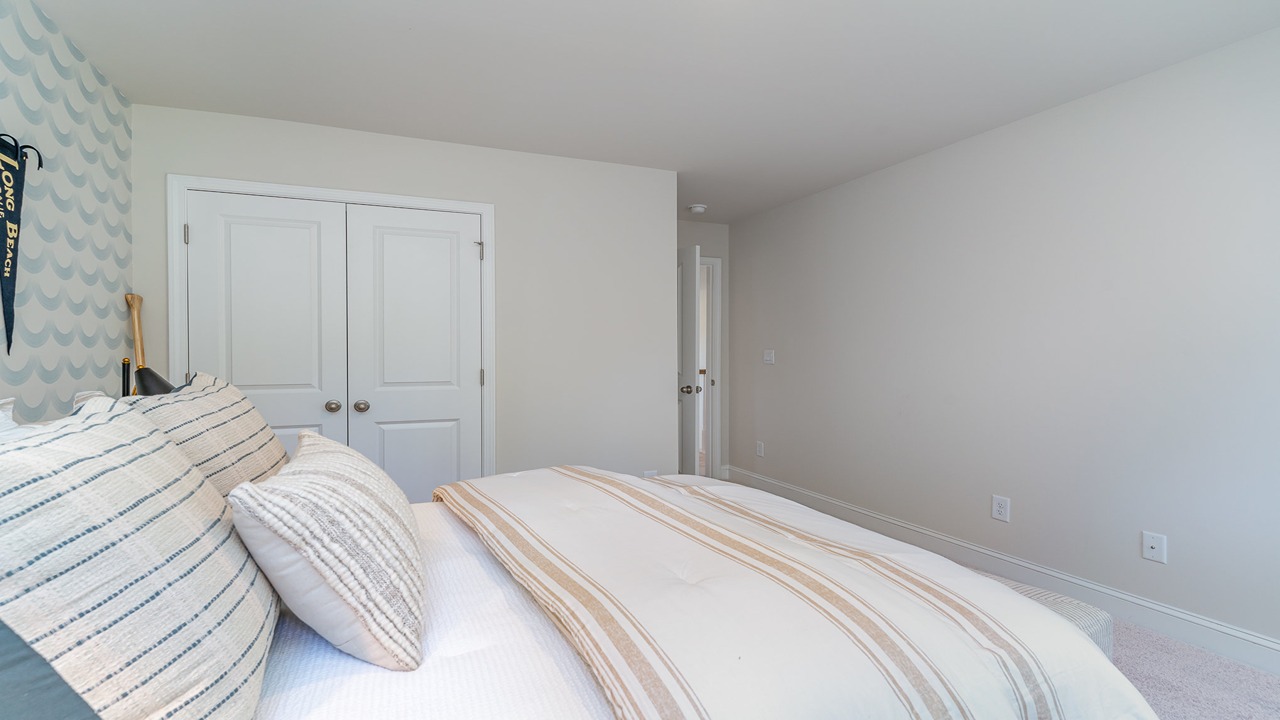 Staged model home in Lorick Valley for new home inspiration