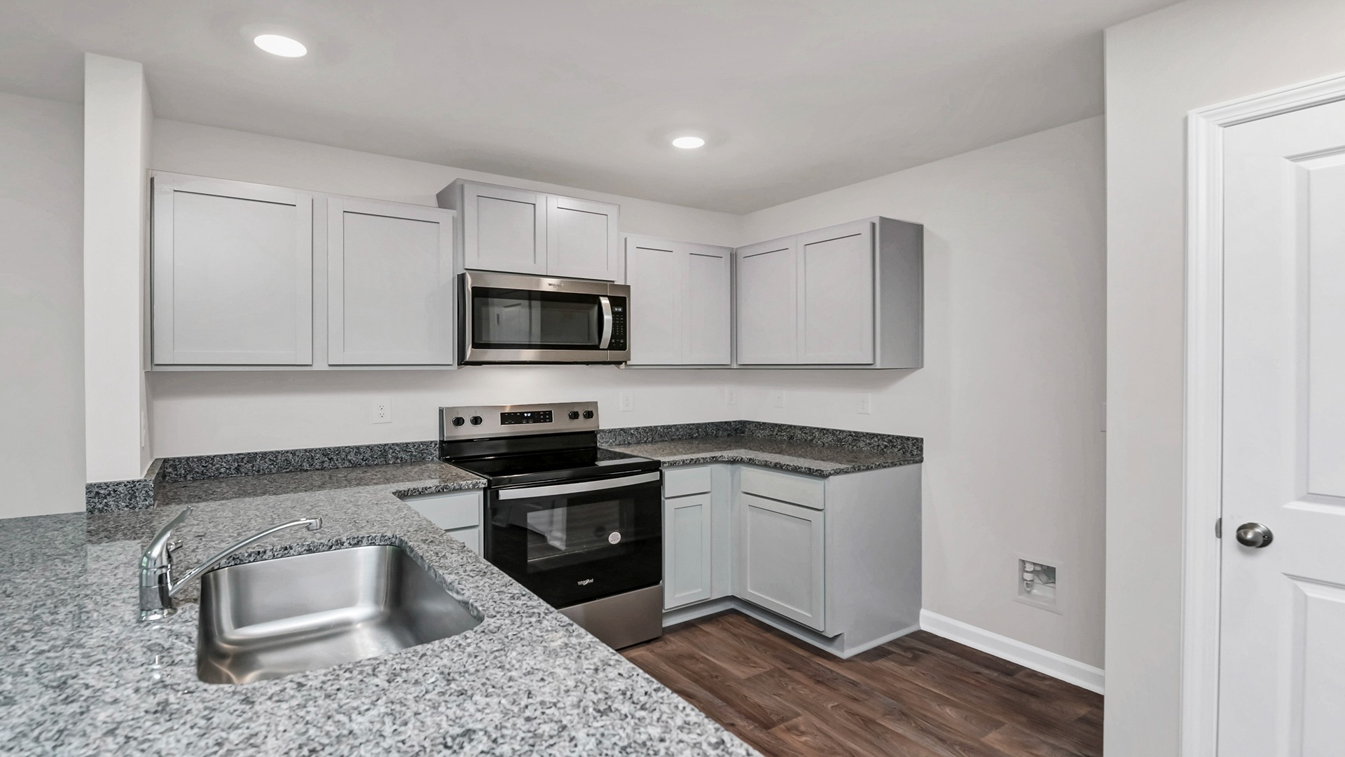 Kitchen will have white quartz countertops