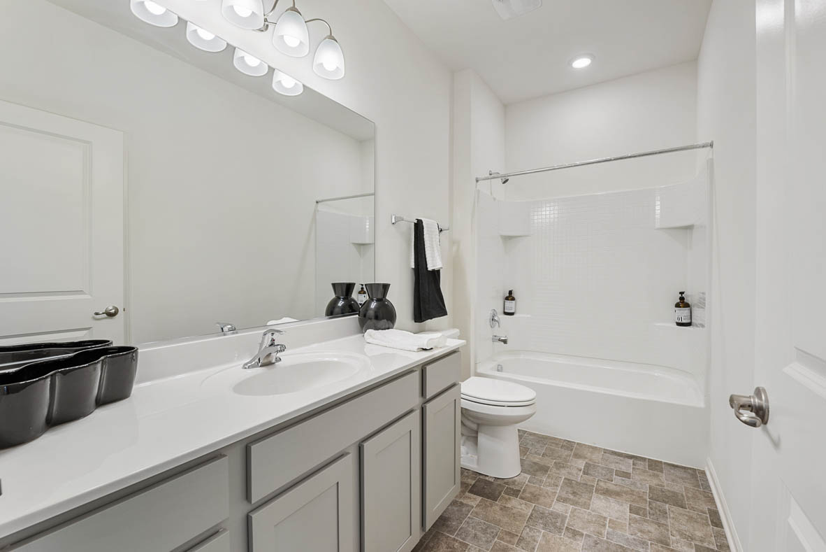 Floor Plan in Lincoln Valley Ranch Townhomes and Duplexes North Aurora, IL D.R. Horton