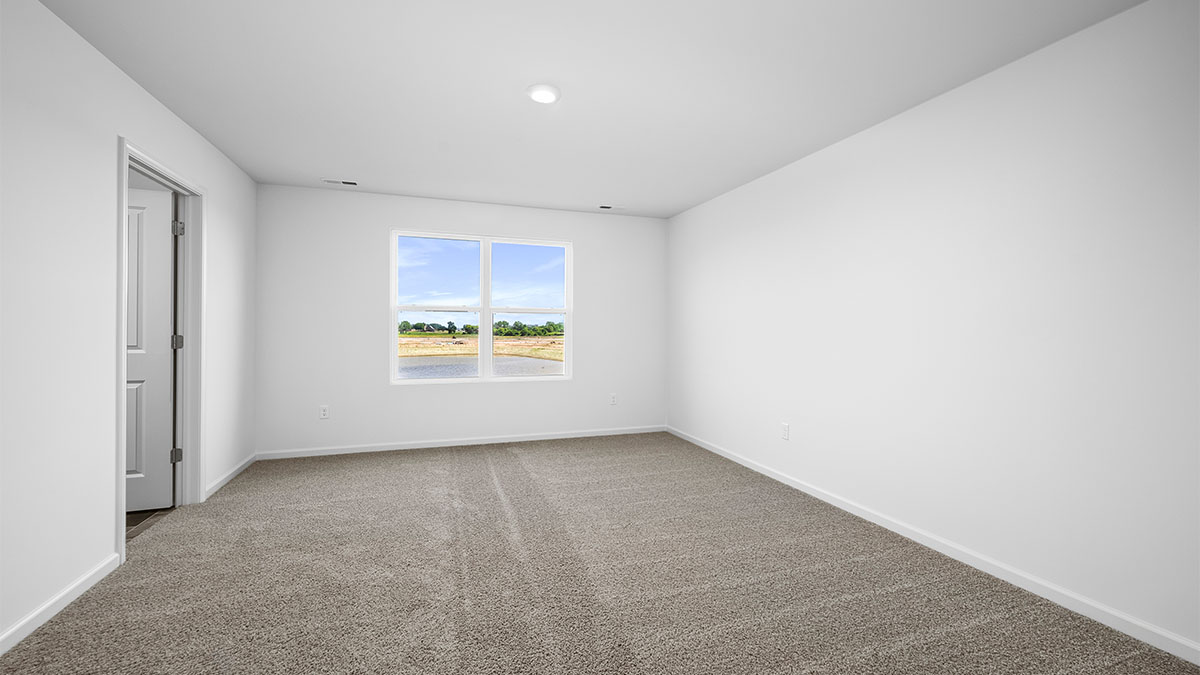 bedroom with carpet