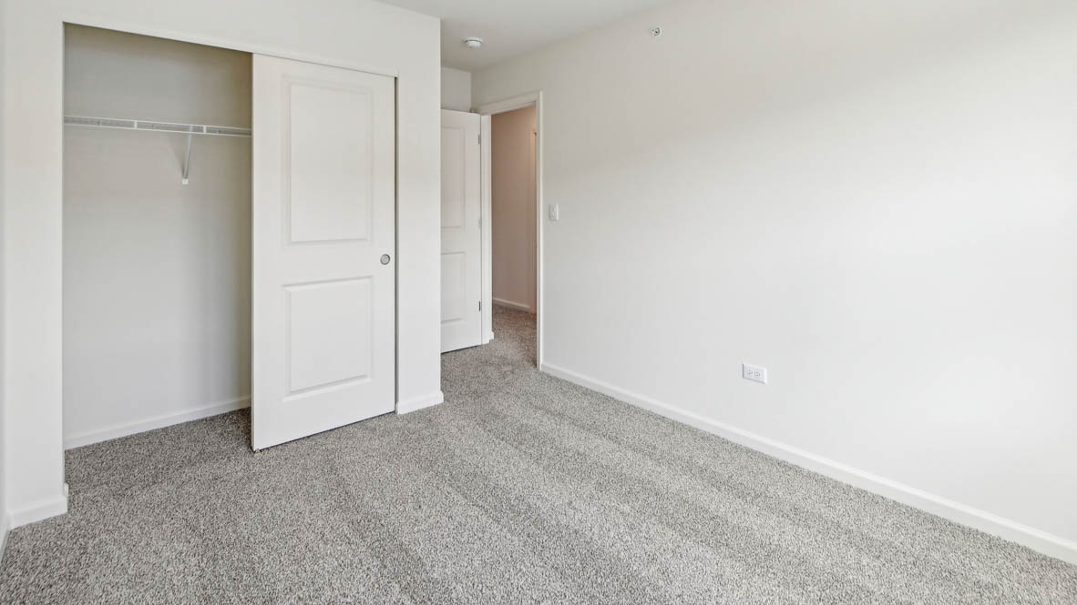 Bedroom number 2 with closet