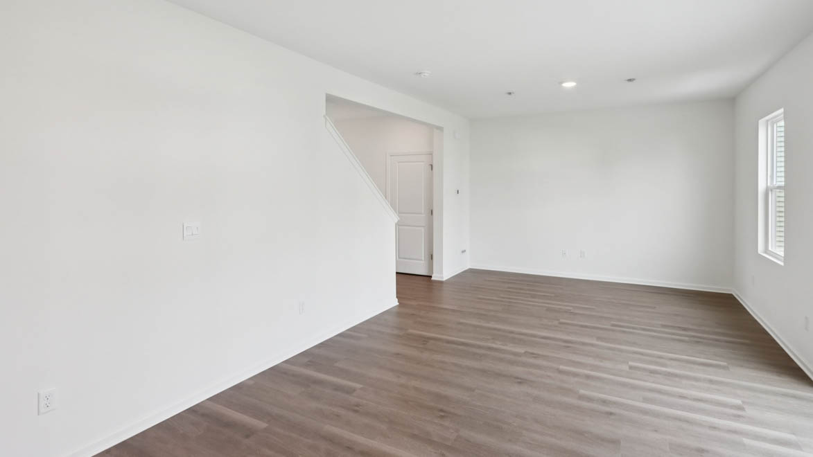 Dining room in between great room and kitchen