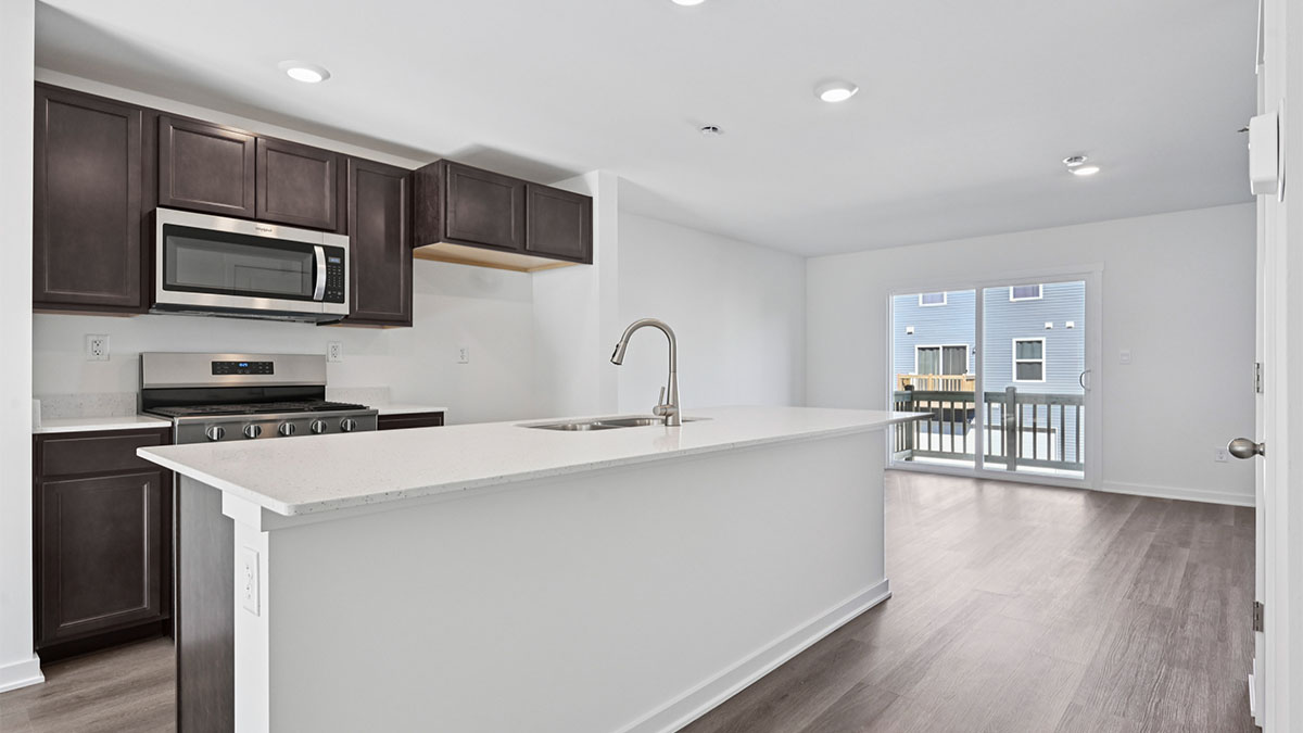 Kitchen with large island
