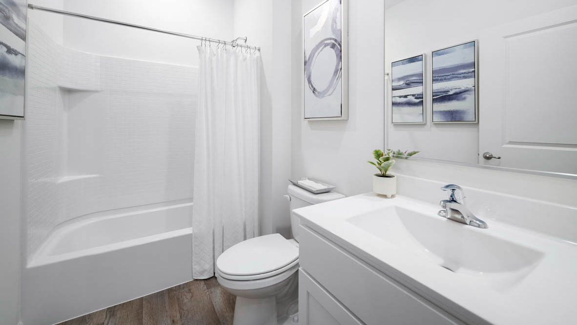 full secondary bathroom