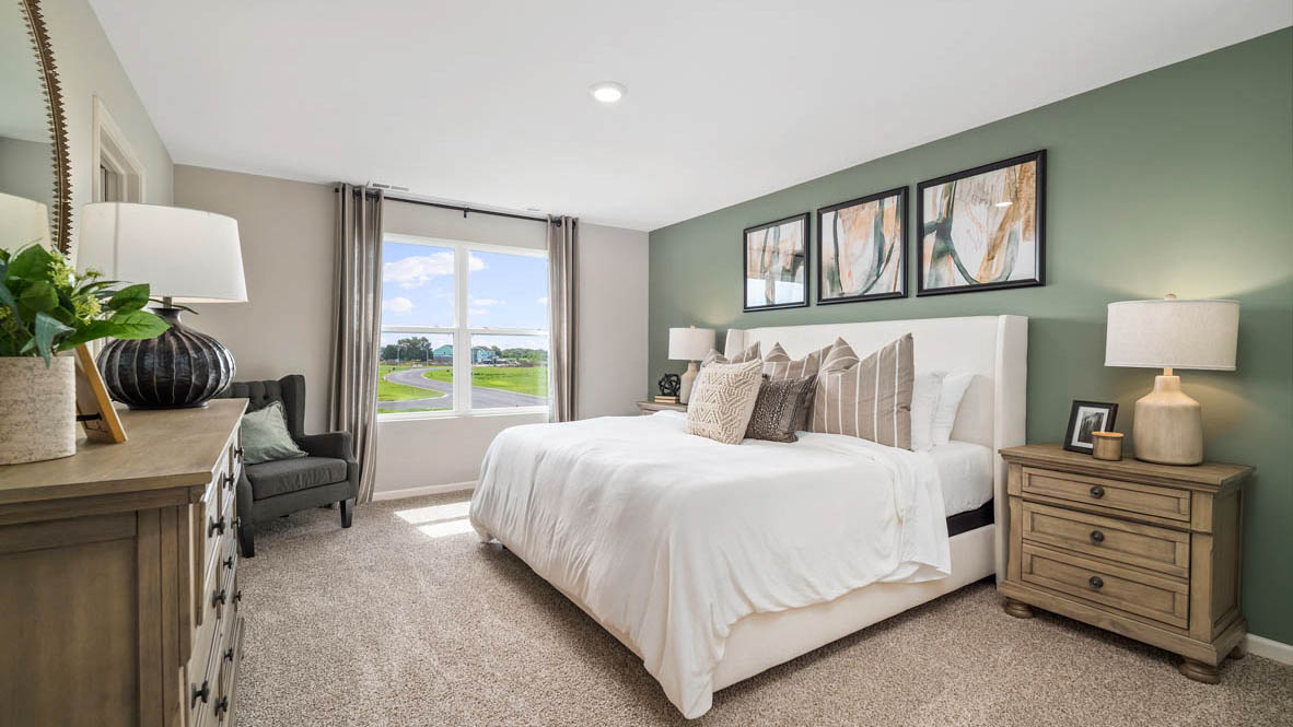 Upstairs primary bedroom