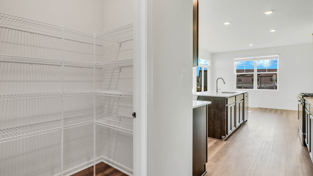 Butlers pantry to kitchen