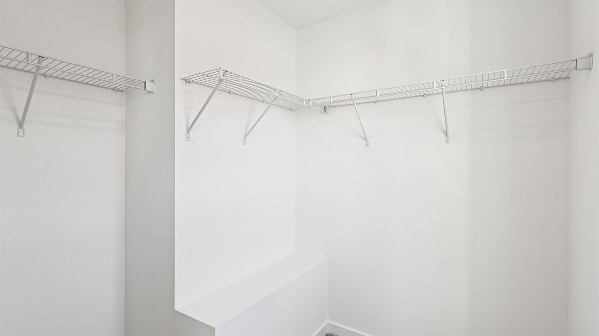 walk-in closet