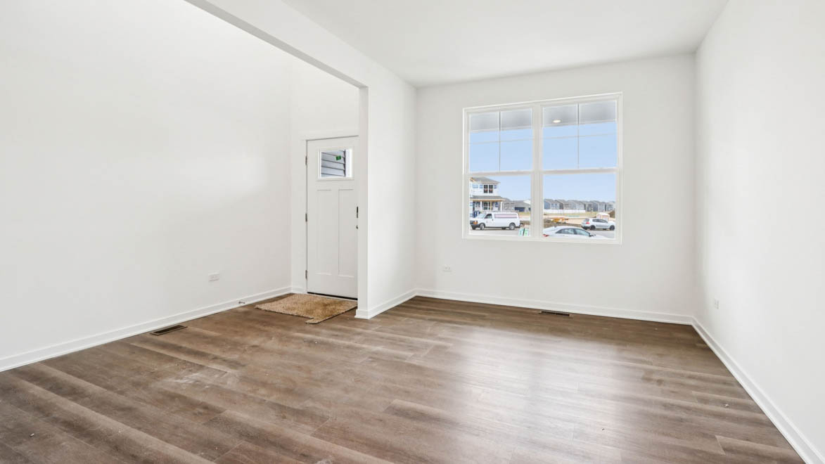 flex room off of entrance hallway