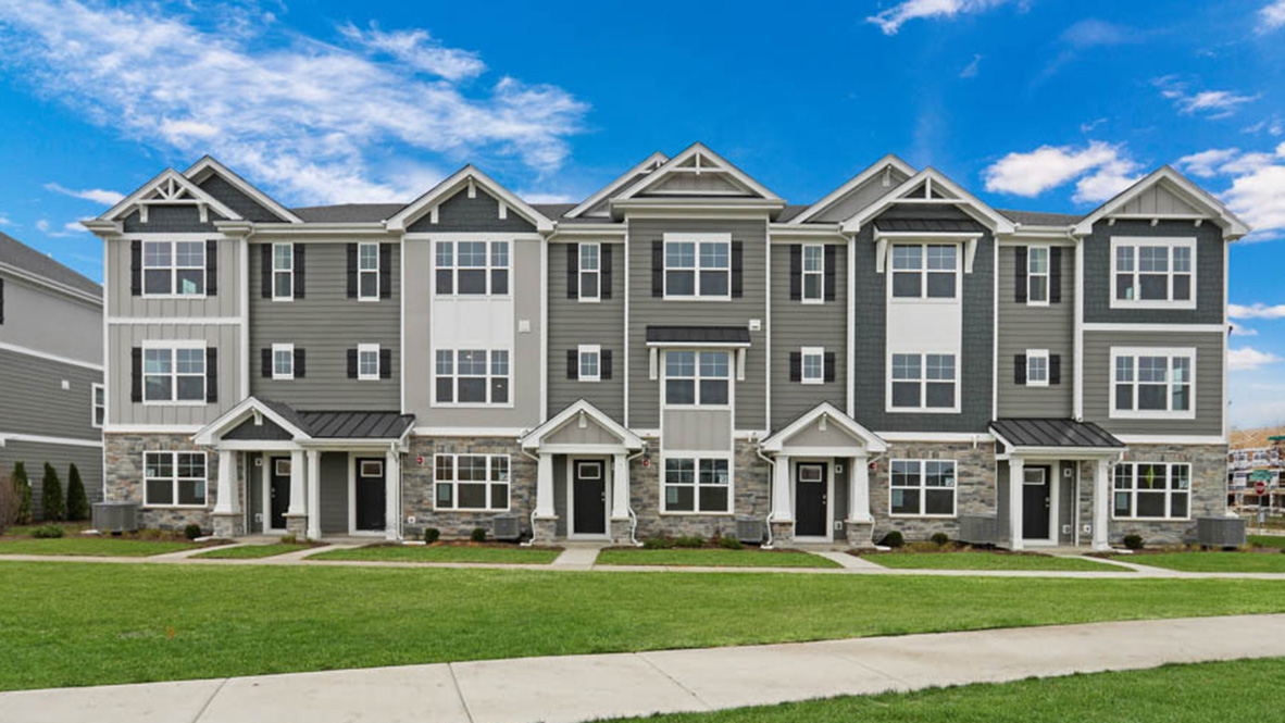 417 Lakeshore Ct.