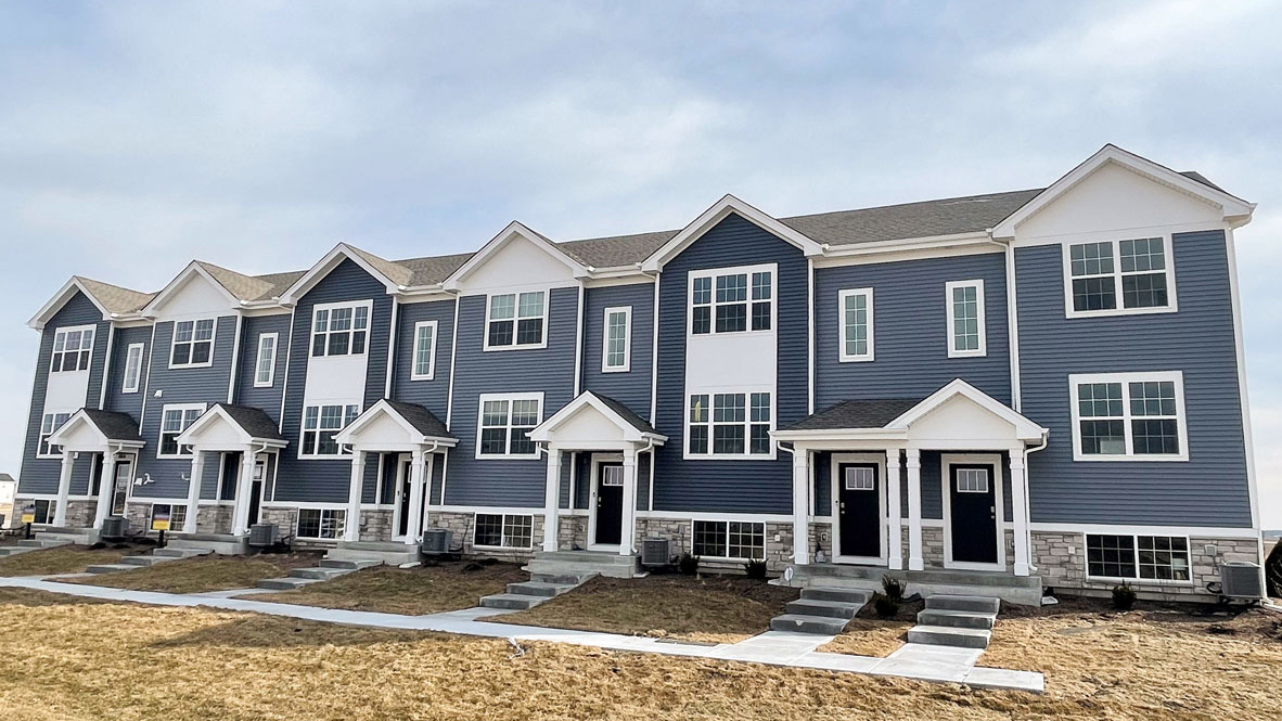 Available Home in Stonewater Townhomes Wonder Lake, IL D.R. Horton