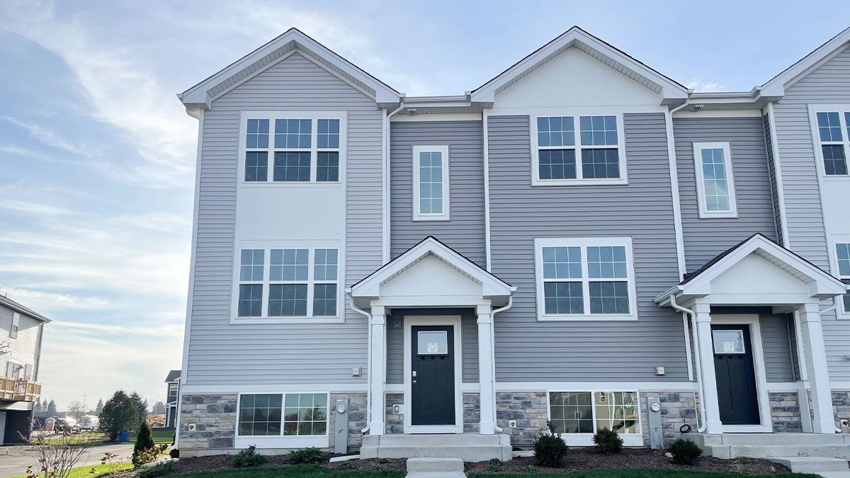 Available Home in Stonewater Townhomes Wonder Lake, IL D.R. Horton