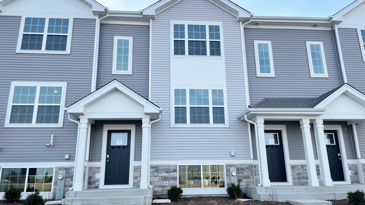 Available Home in Stonewater Townhomes Wonder Lake, IL D.R. Horton