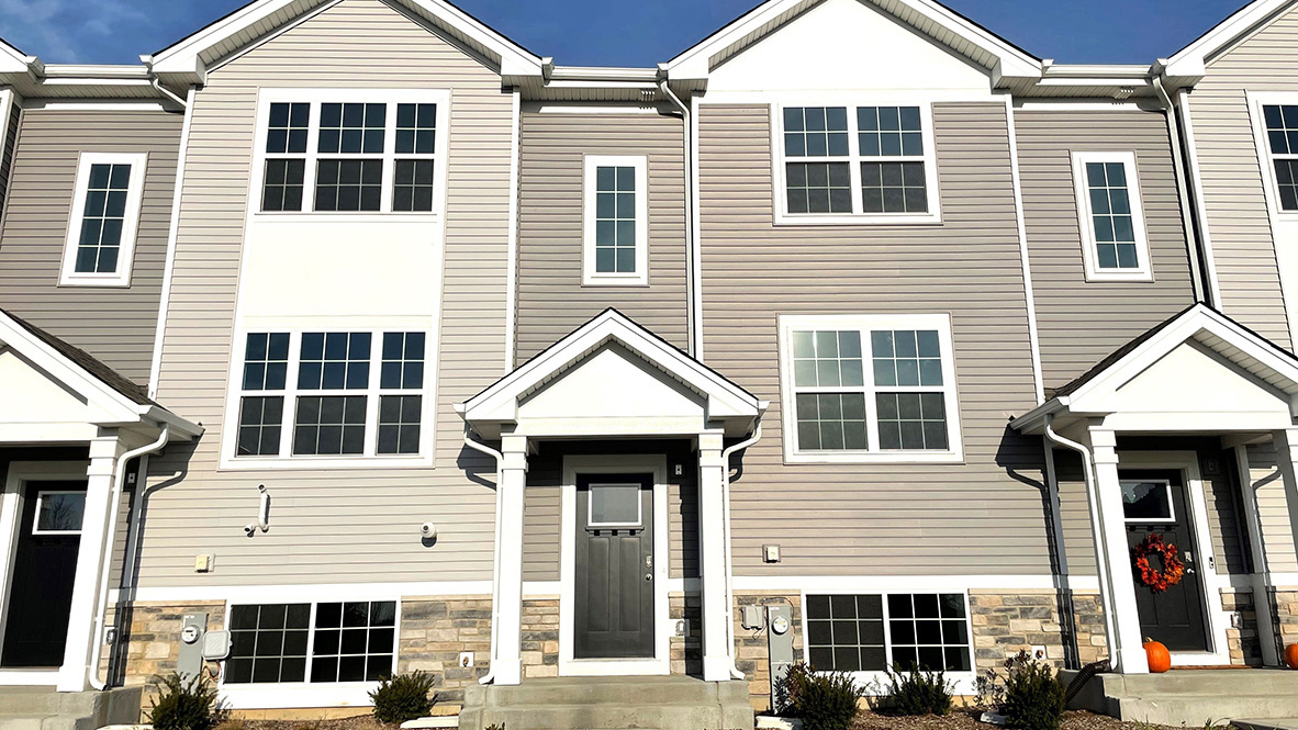 Available Home in Stonewater Townhomes Wonder Lake, IL D.R. Horton