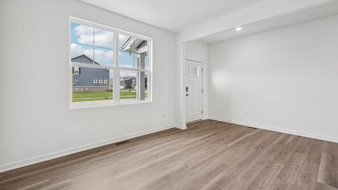 Flex room off of entrance hallway