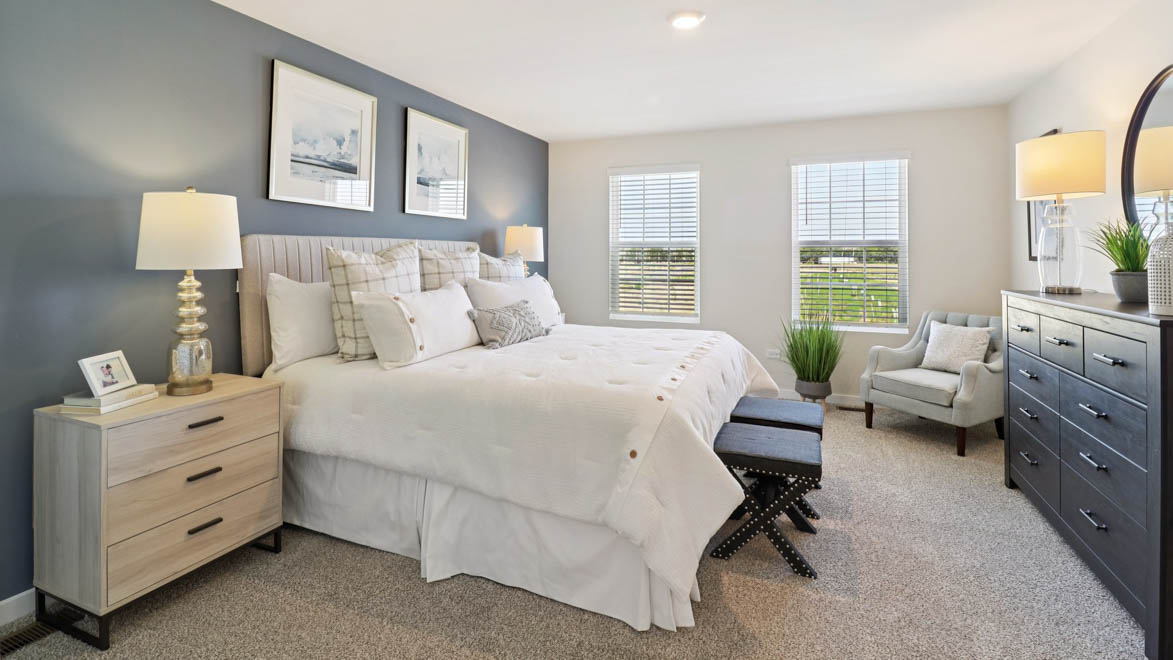 Upstairs primary bedroom