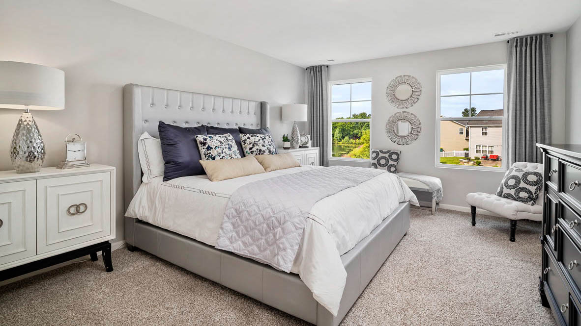 Upstairs primary bedroom