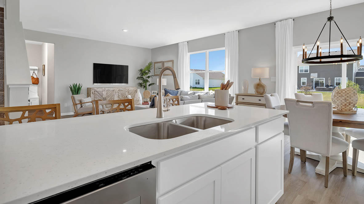 Kitchen island with sink and dishwasher
